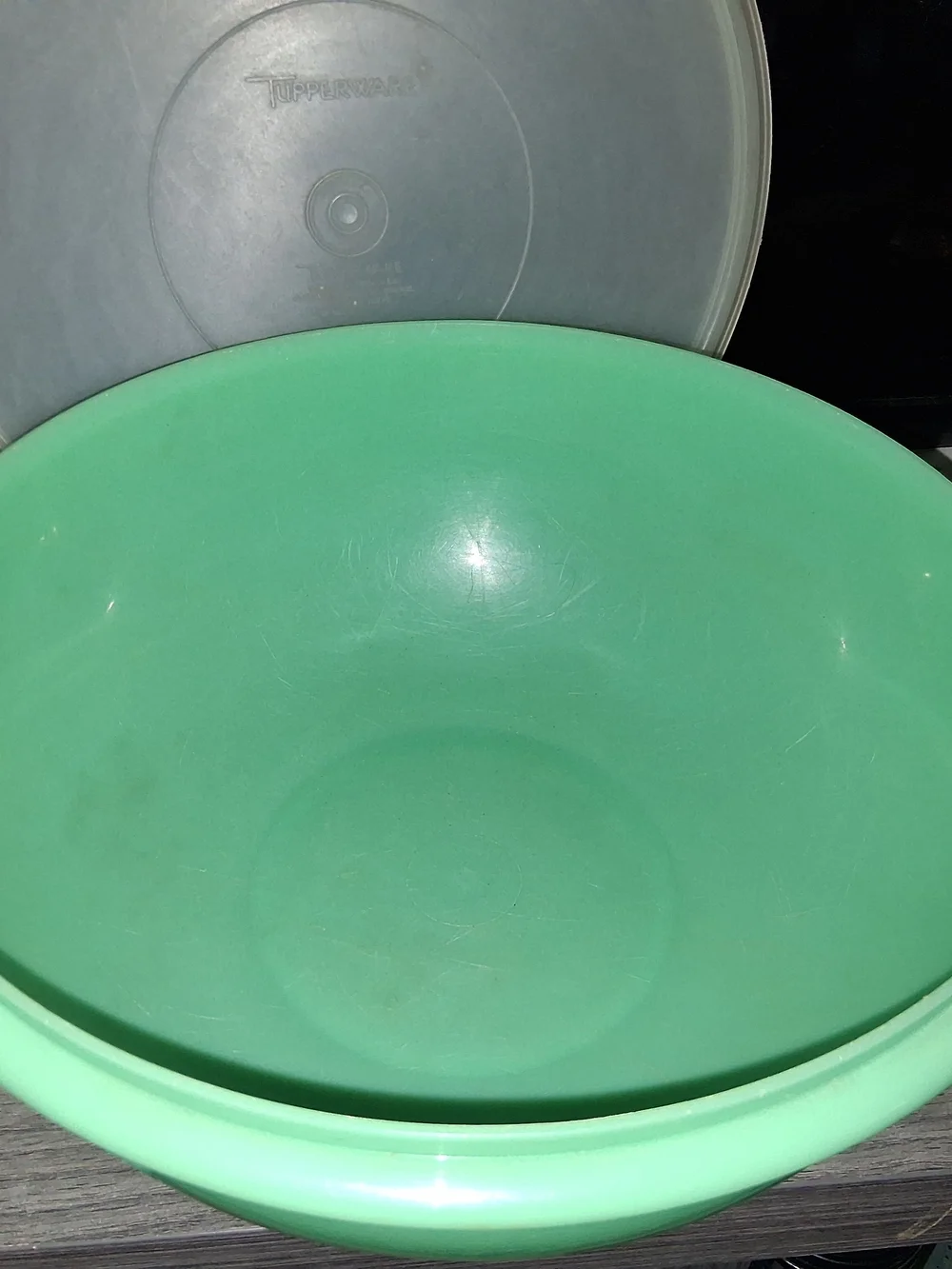 Tupperware Mint Green Fix & Mix Mixing Bowl With Lid
